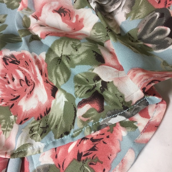 Romantic Maxi Dress - Picture 3 of 4